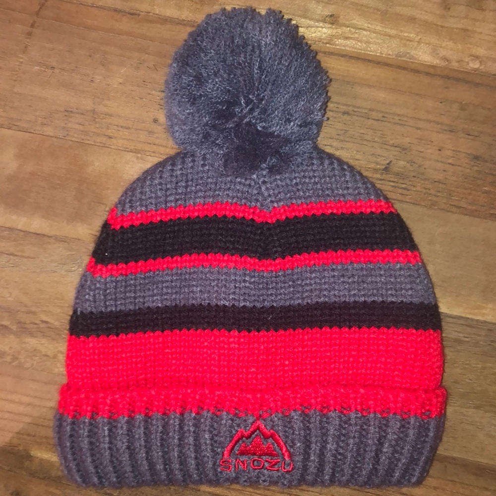 Snozu kids hat.